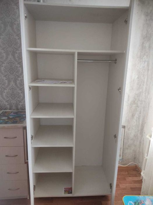 Продаю шкаф для спальни