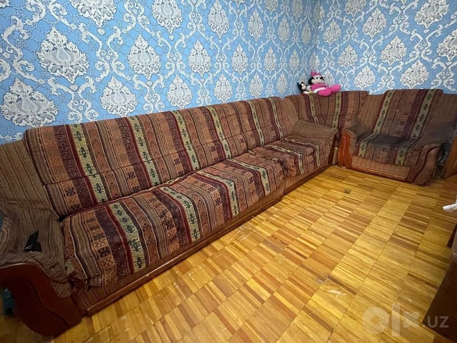 Продается уголок диван