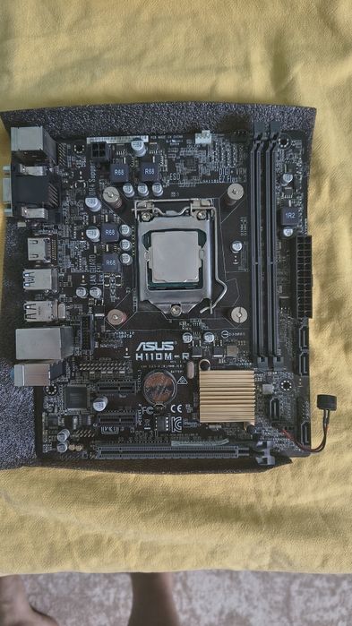 Asus h110m-r, intel i5 7400