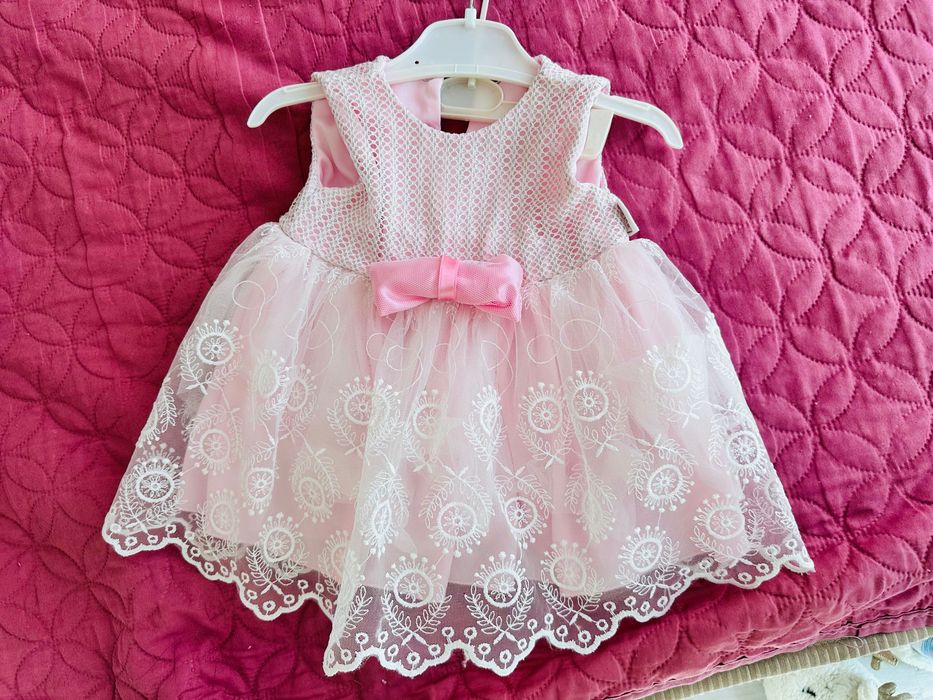 Бебешки рокли от 68-80 размер