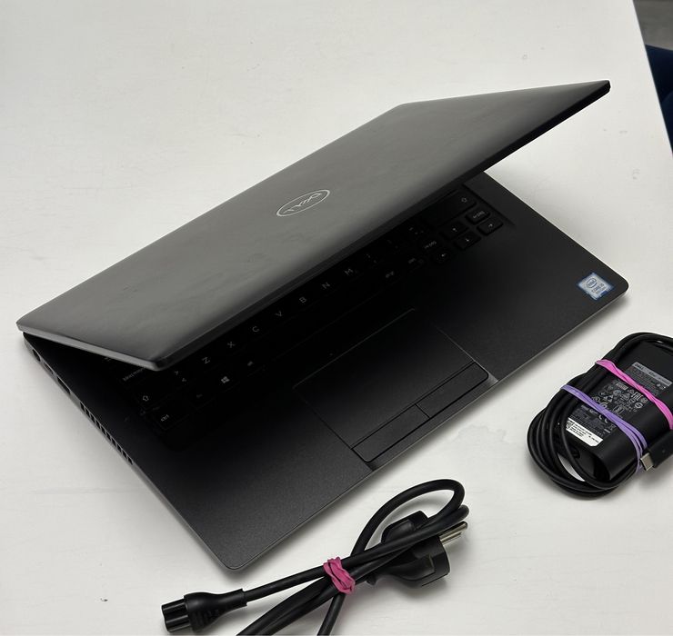 Dell Latitude 5400 i5-8365U 14", Full HD, 16GB, 256GB SSD / Impecabil