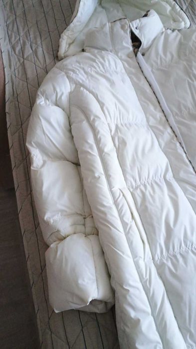 Дамско зимно дълго черно  и бяло яке