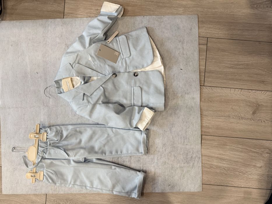 НОВ Бебешки официален костюм 3 части