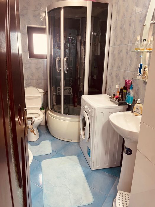 Apartament mobilat și utilat!