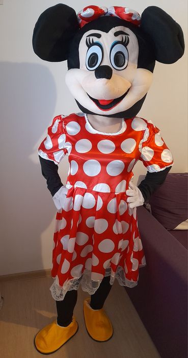 Închiriez costum Mickey Mouse și alte personaje