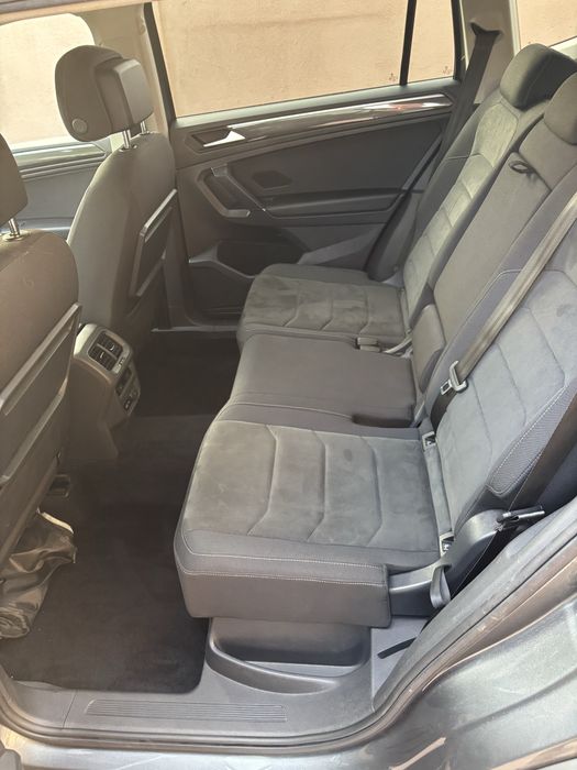 VW Tiguan AllSpace 4x4 ( Full Options )