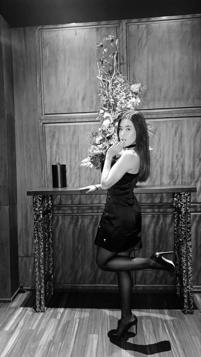 черное выпускное платье