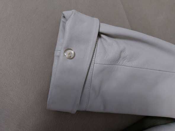 Haina dama din piele