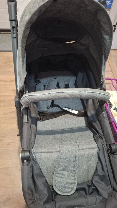 Продам коляску 2 в 1