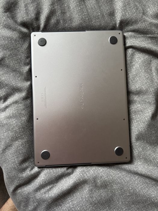 Macbook Pro 14 M1 pro 32/512