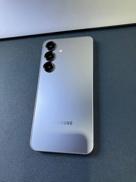Galaxy s25 256gb new почти новый