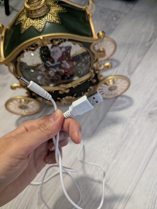 Музыкальная карета светильник