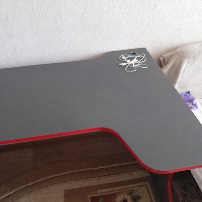 Компьютерный стол  -30.000тг