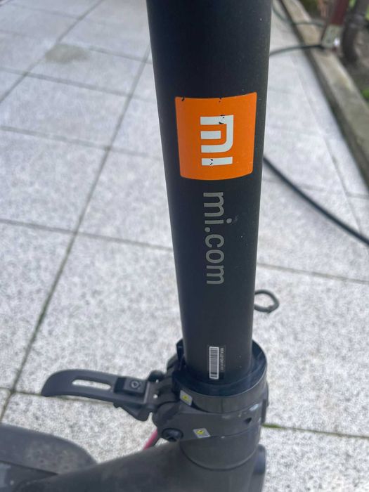 Xiaomi Mi Electric Scooter Pro 2 – folosit 4 ani, întreţinut
