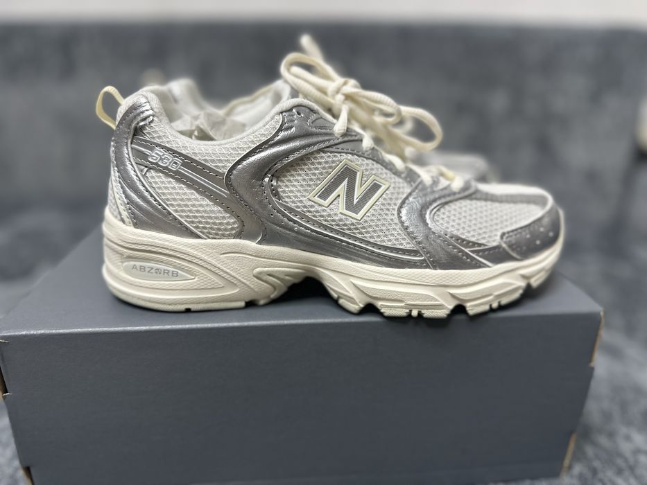 Продам новые кроссовки new balance