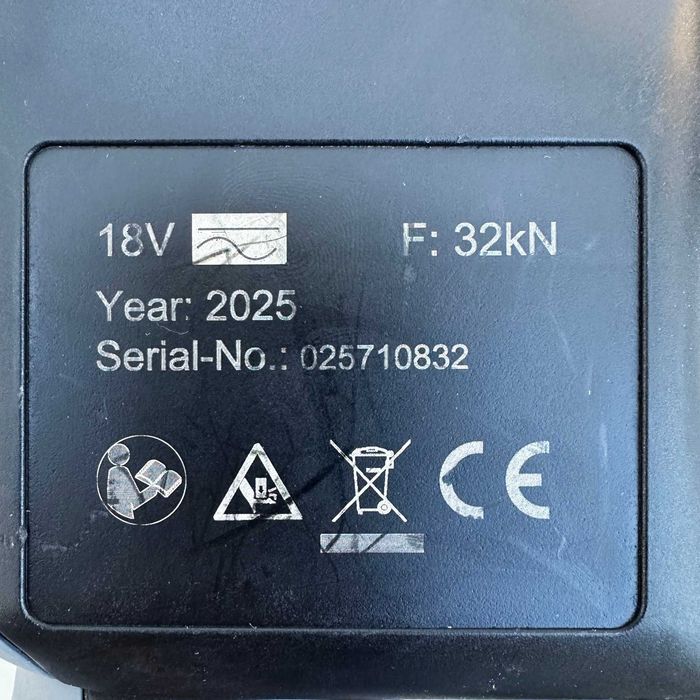 Vetec SPMA 32-18 - Акумулаторна хидравлична преса TH40 10.2025г