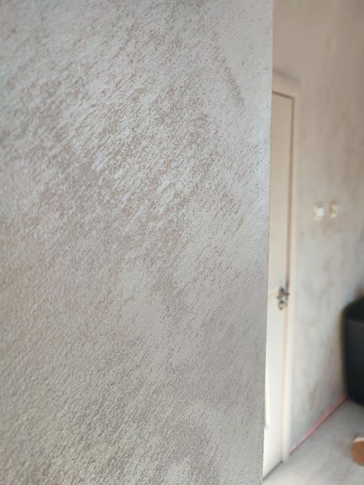 Боядисване,пясъчна мазилка и шпакловка