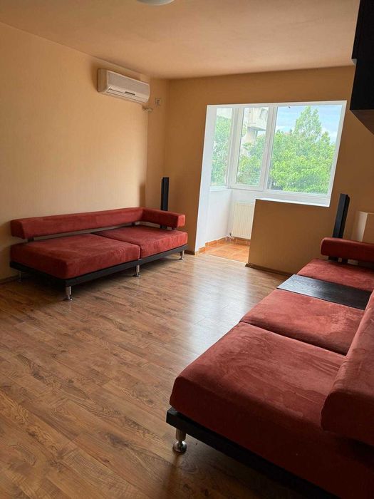 vand apartament 2 camere