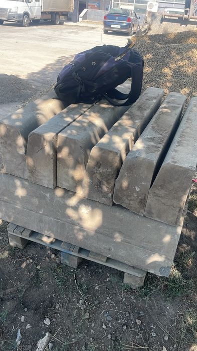 Продам дорожный бордюр бу
