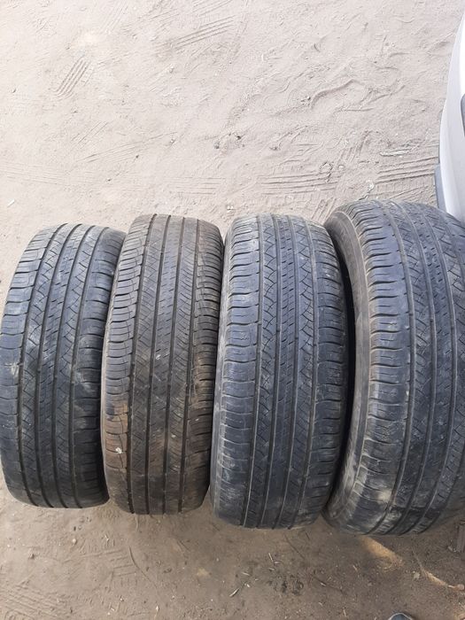 Продам шины 215/65/16 мишелин