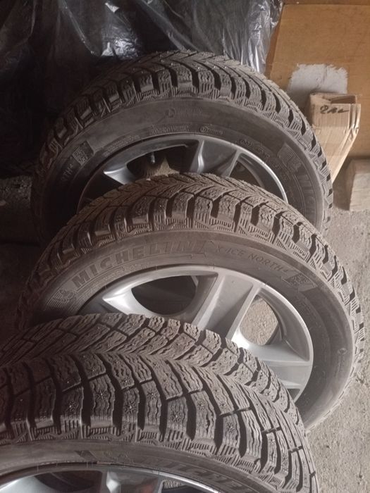 Резина Michelin.