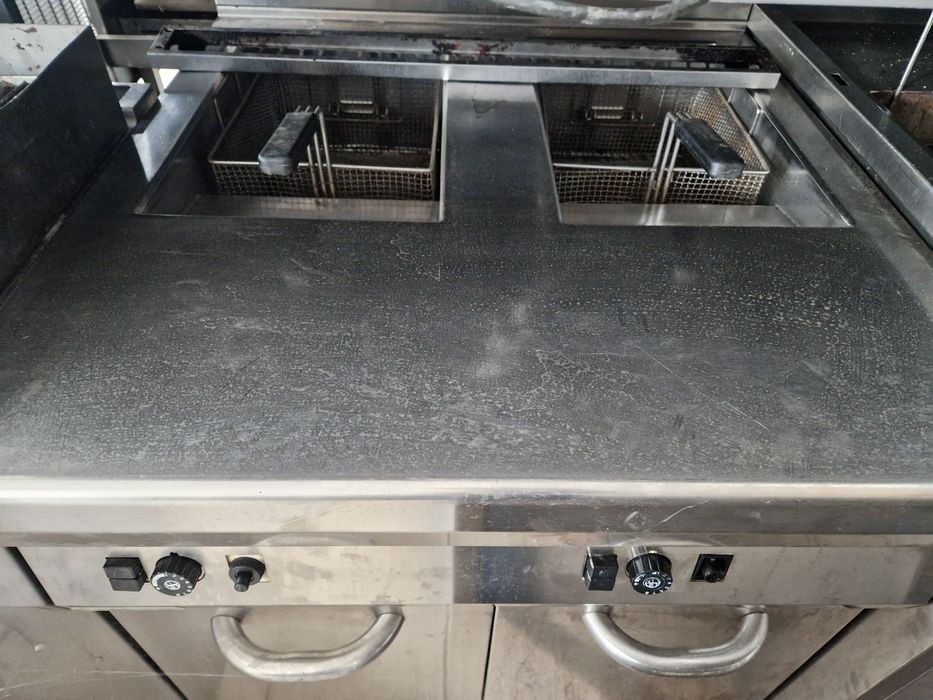 Friteuza dubla de.putere 2 cuve, electrica sau gaz
