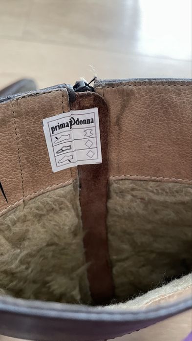 Cizme piele naturala, maro, marime 39, potrivite si la 38 imblanite