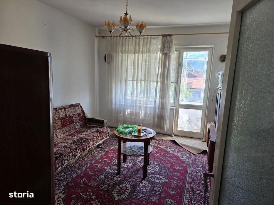 Apartament 2 camere zona TRACTORUL,