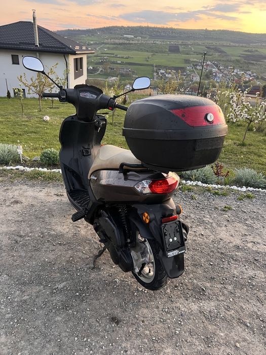 Scuter Peugeot kisbee 50cm