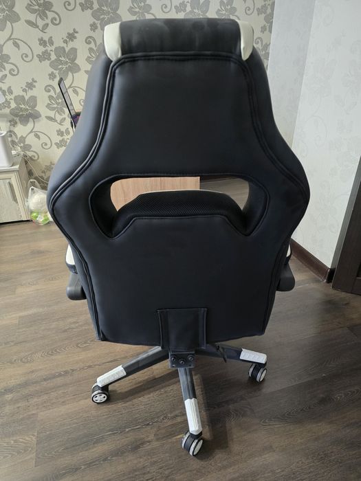 Стул компьютерный