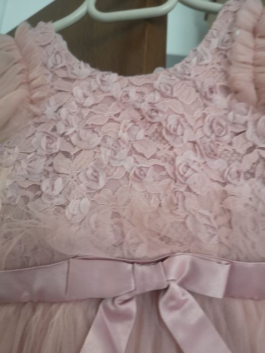 Rochie roz  tulle marime 120