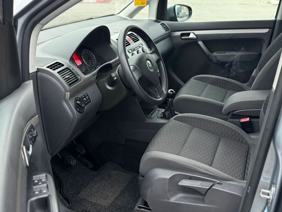VW Touran  1.9 TDI 105 Cp 7 Locuri