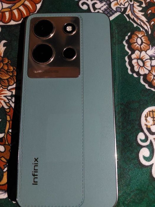 Infinix Note 30 Pro xotira 8.128 hamma joyi radnoy karopka dak bor