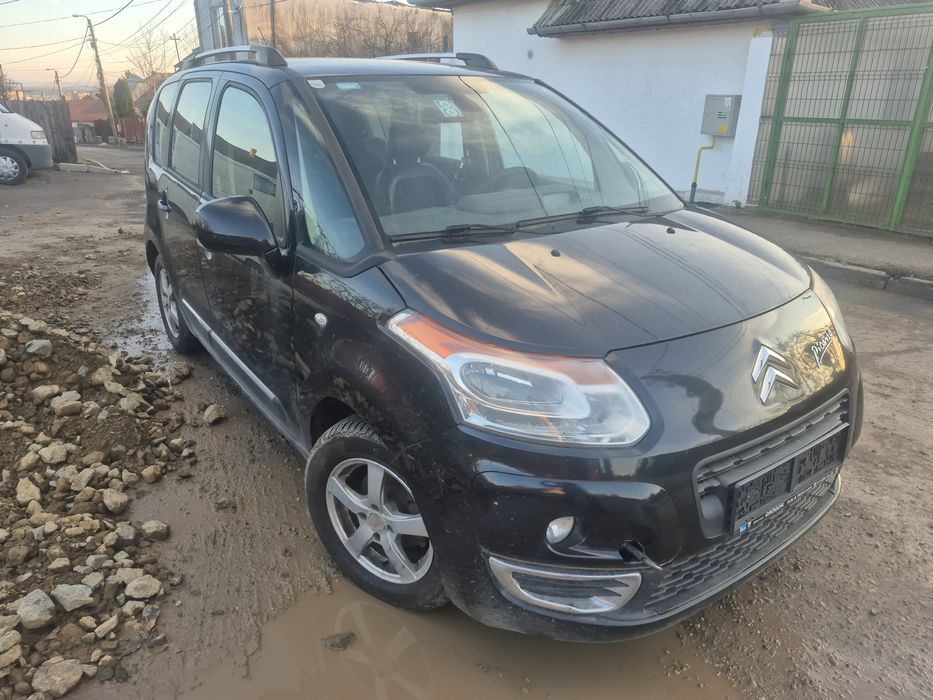 Citroen Picaso/An 2011/1.4Benzina/140000Km/Invarte dar nu porneste