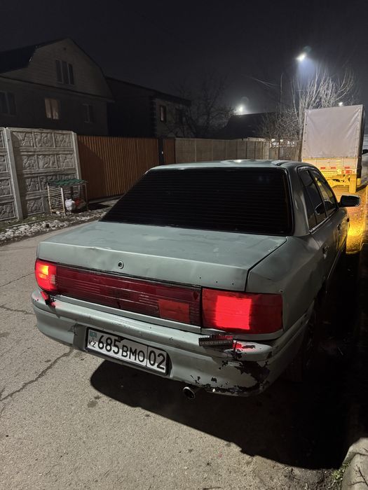 Mazda 323 седан продам