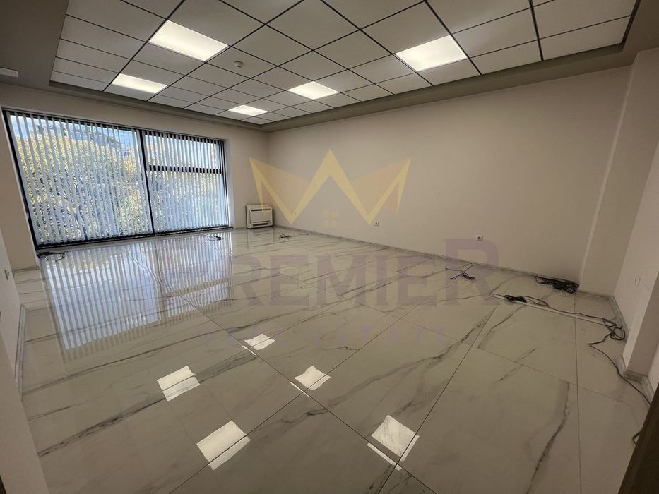 Дава се под наем Офис в Варна, Център - 120 кв.м за 816 € - Снимка #6