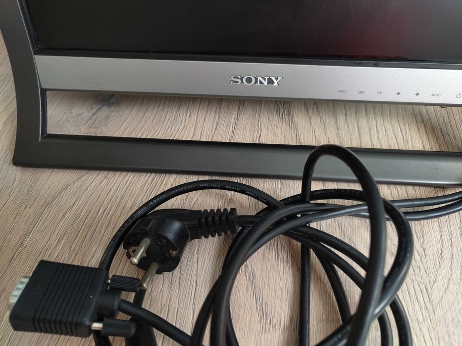 SONY TFT LCD Color Computer Display SDM-HS75D 17” с кабели