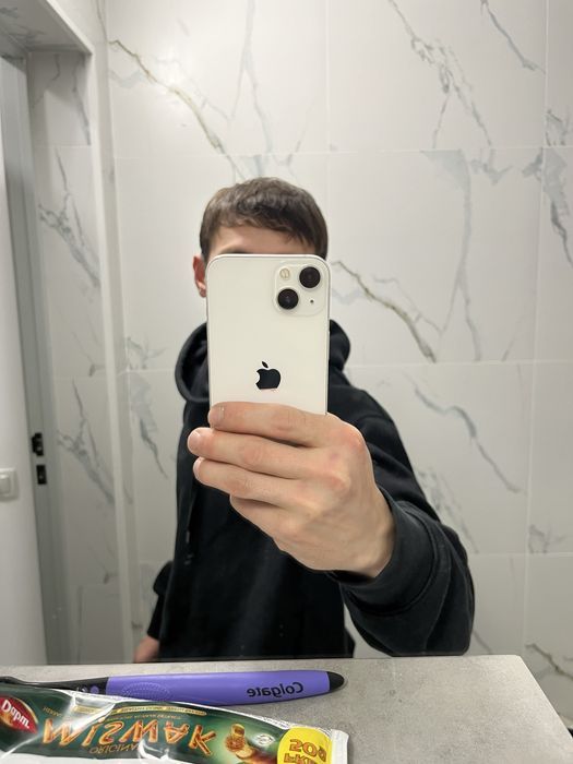 Продам Iphone 13 128gb