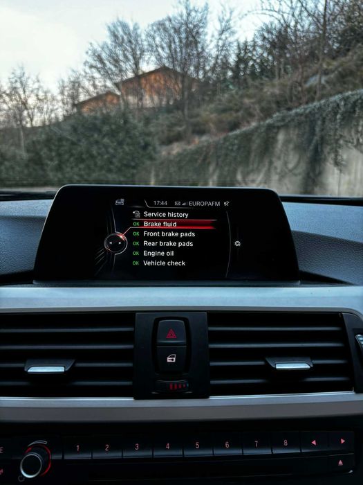 BMW 320d EfficientDynamics 2014 163 CP - Navi - Piele bej - Senzori