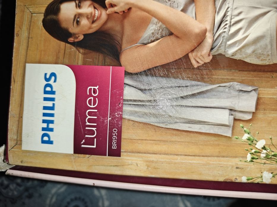 Epilate definitivă cu Philips Lumea Prestige IPL BRI950 / 00