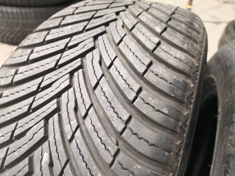 Гуми втора употреба 205 55 17 цола Pirelli  4 сезона  dot 25