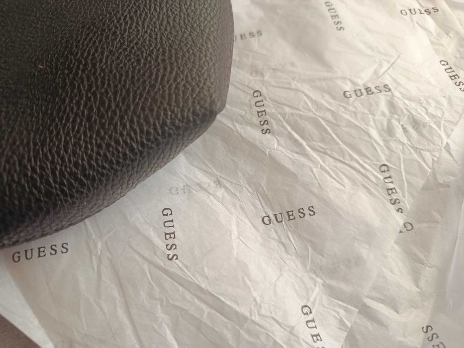 Малка чанта GUESS
