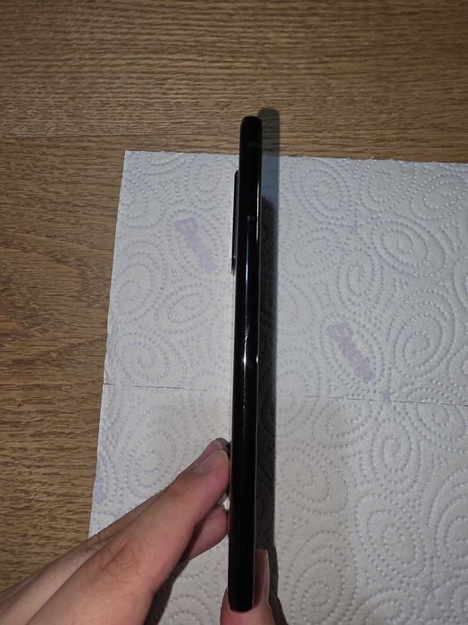 Телефон Galaxy S21+