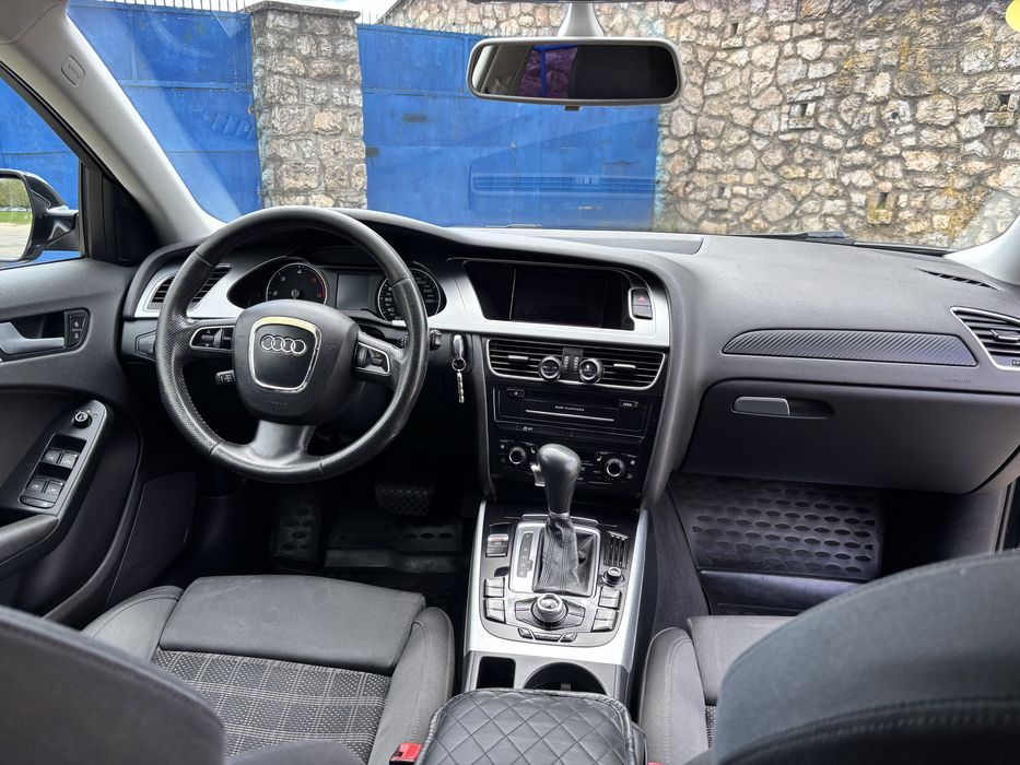 URGENT Vand sau schimb Audi A4 b8