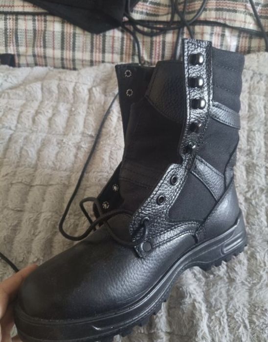 Продам берцы 44р летние, демисезонные