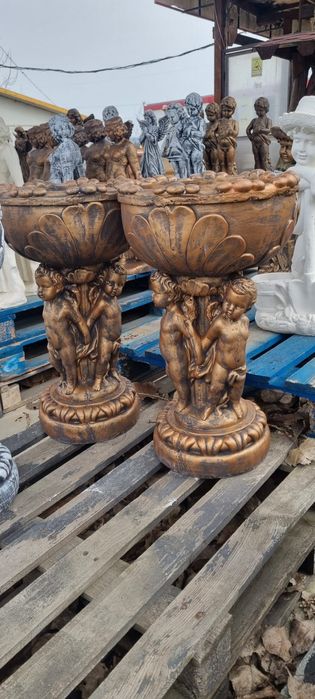 Jardiniera din beton,statueta din beton,statue beton