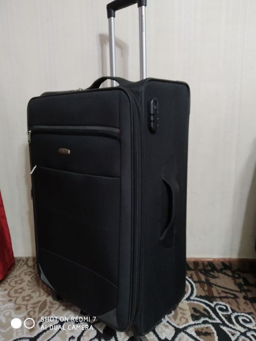 Чемодан большой матерчатый