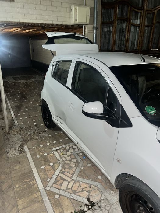 Chevrolet spark 2014