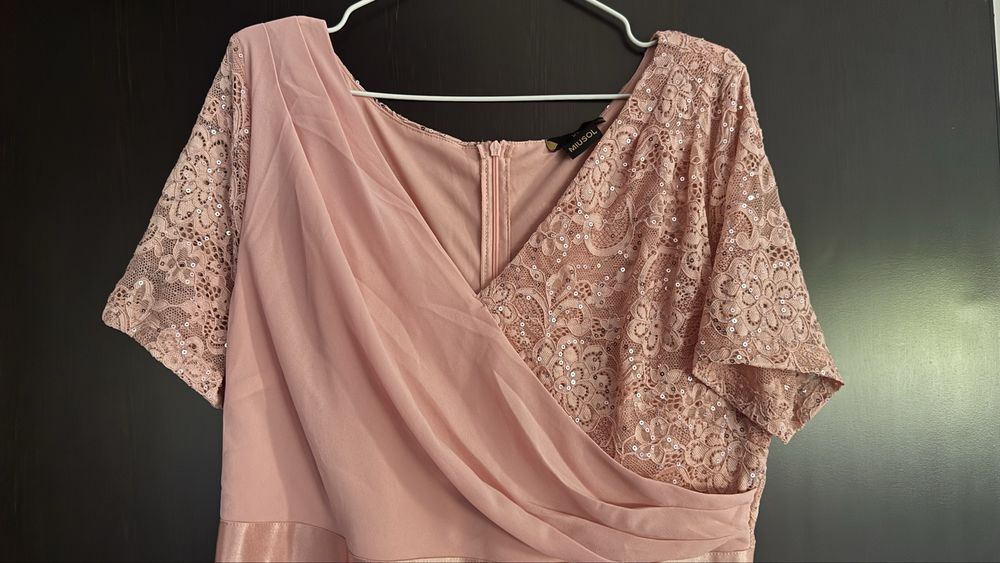 Rochie noua marimea XL