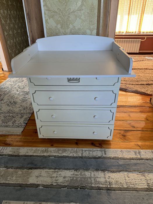 Шкаф для детей и  одежда